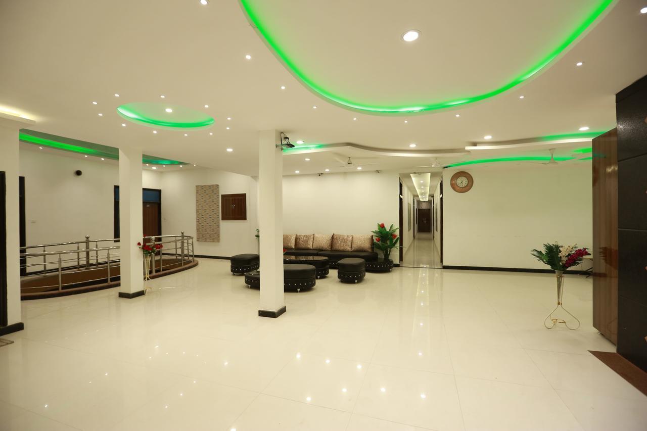 Oyo 8837 Hotel Surya Galaxy Kanpur Extérieur photo