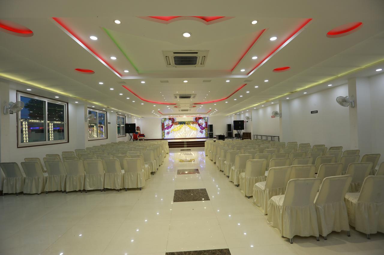 Oyo 8837 Hotel Surya Galaxy Kanpur Extérieur photo