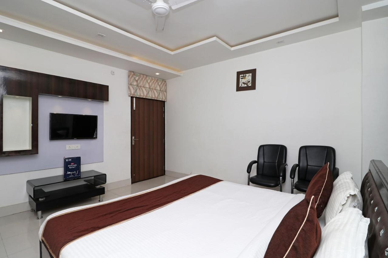 Oyo 8837 Hotel Surya Galaxy Kanpur Extérieur photo